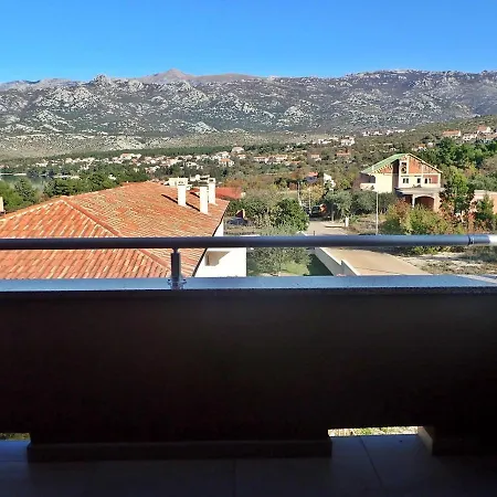 Apartment In Rovanjska, Comfortable And Close To The Jasenice (Zadar)