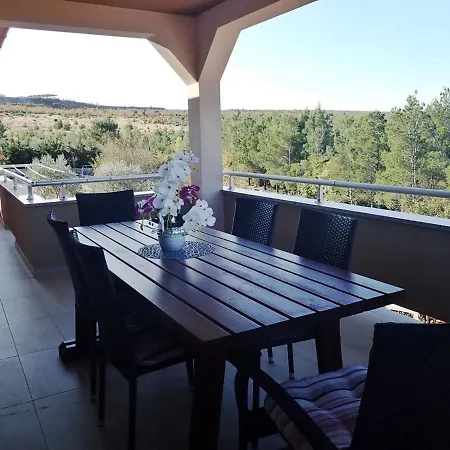 In Rovanjska, Comfortable And Close To The * Jasenice (Zadar)