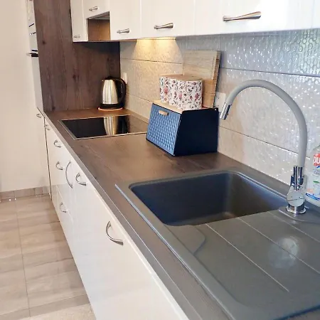 In Rovanjska, Comfortable And Close To The Apartment