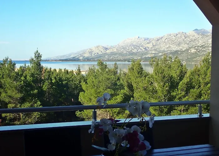 In Rovanjska Near Velebit Mountains Apartament