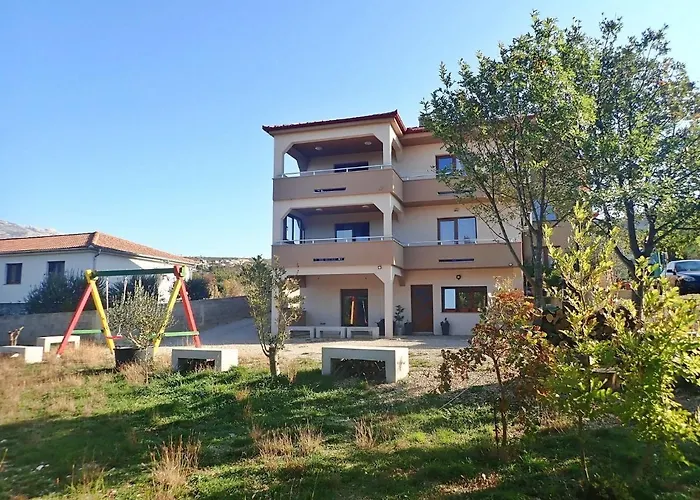 In Rovanjska Near Velebit Mountains Apartamento Jasenice (Zadar)